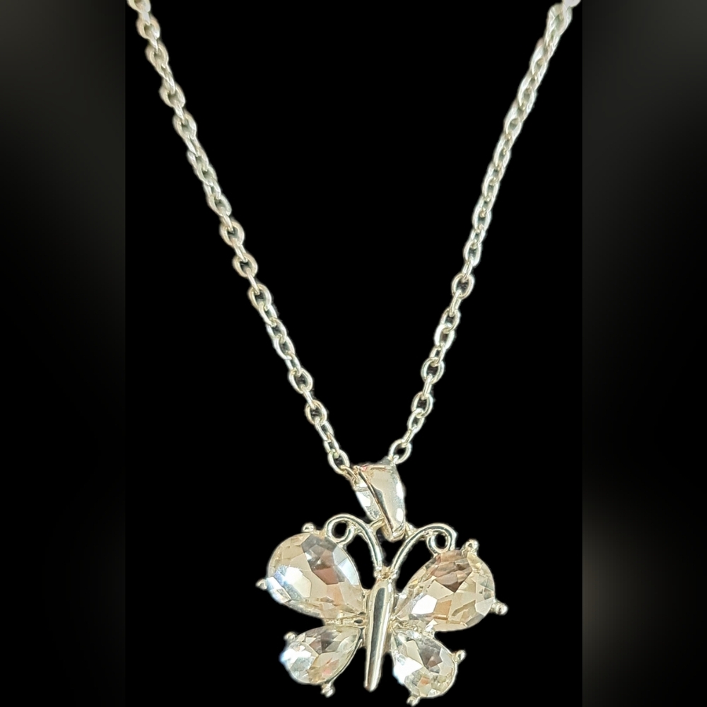 Butterfly Silver Pendant Chain Necklace